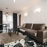 Z Klimatyzacja Obok Wyspy Slodowej - Marble Lumiere By Uniquerent * ヴロツワフ