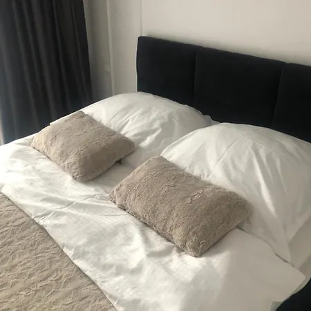 By Gustav Appartement Wrocław